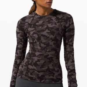 Lululemon Women's Camo Long Sleeve Crewneck Shirt Size 4 Black